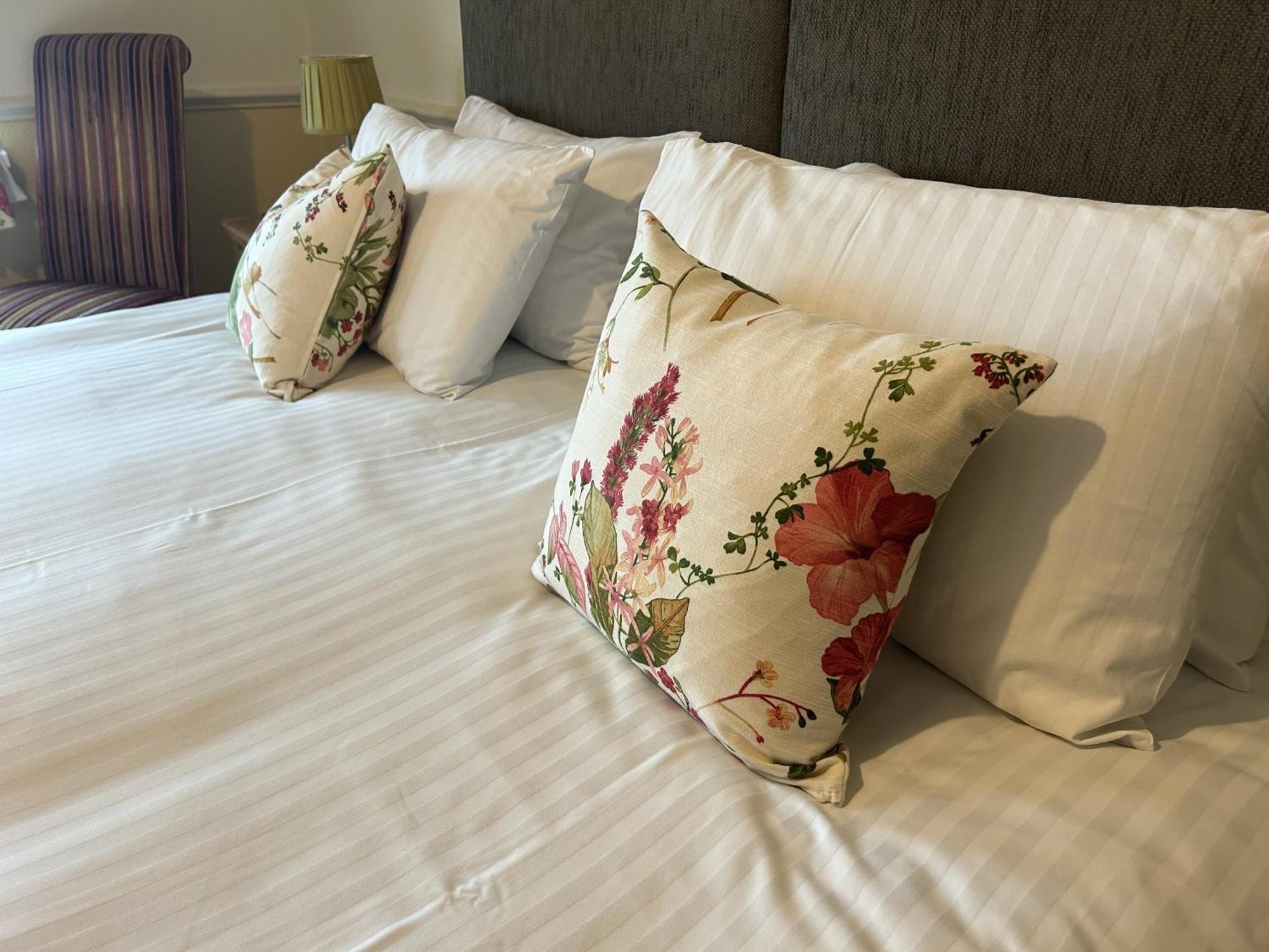 Harbour Lights Guesthouse Free Breakfast 웨이머스만 외부 사진